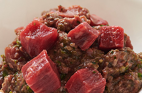 写真：生食フード